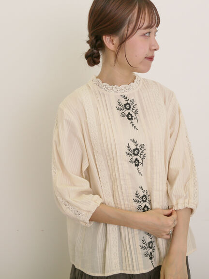 ✰Samansa Mos2 刺繍入りチュニック 半袖 ホワイト ✰Samansa Mos2 刺繍入りチュニック 半袖 ホワイト（チュニック