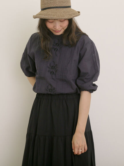 フラワー柄刺繍レースブラウス（オフホワイト/チャコールグレー/ピンク/キナリ）｜Samansa Mos2（サマンサ モスモス）通販