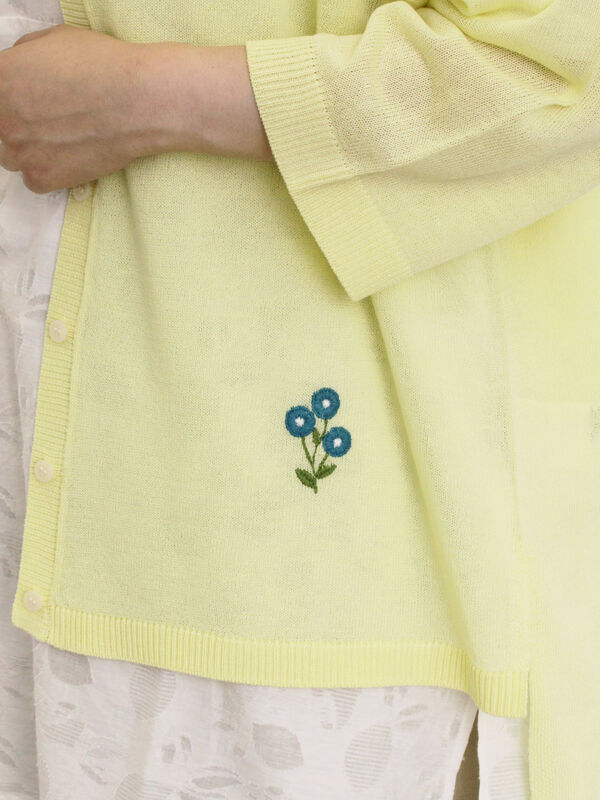 接触冷感]花刺繍七分袖クルーネックカーディガン（ブラック