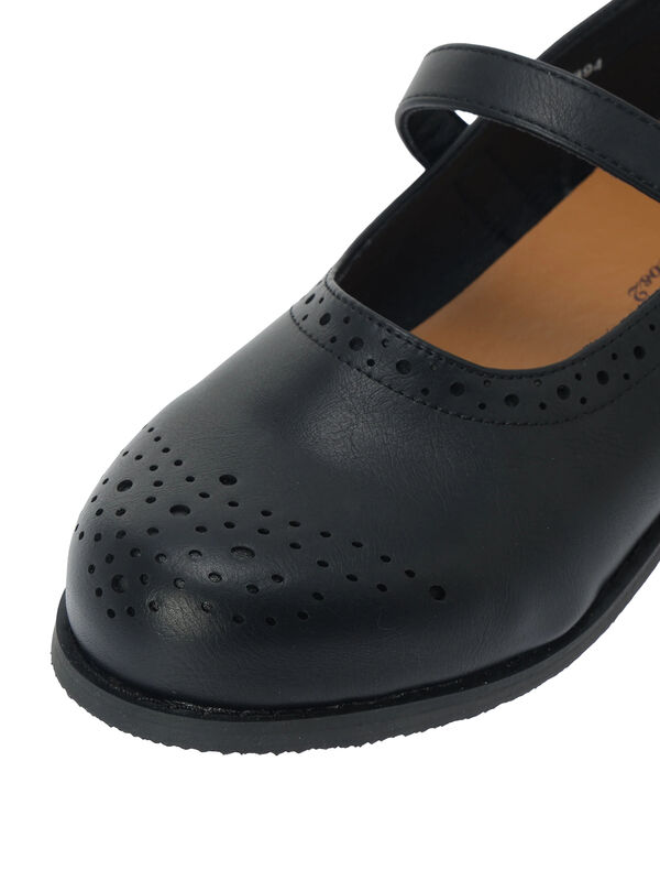 セール】 メダリオンワンストラップシューズ（ブラック/キャメル