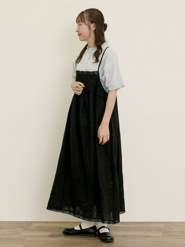 人気　スカラップ黒　フリル22白シャツ　2点 期間限定】 スカラップフリル前後2WAYブラウス（オフホワイト