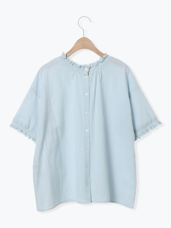 慈雨☆新品タグ付☆21年夏☆さらさらコットンフレアOP☆くすみ青☆手洗い可 セール】 スカラップフリル前後2WAYブラウス（オフホワイト/ブラック