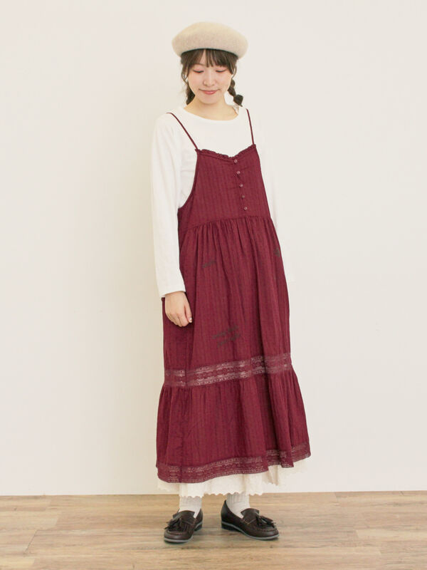 セール】 ランダム刺繍入りワンピース（ブラック/ボルドー/グリーン