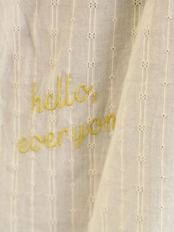 ランダム刺繍入りワンピース（ブラック/ボルドー/グリーン