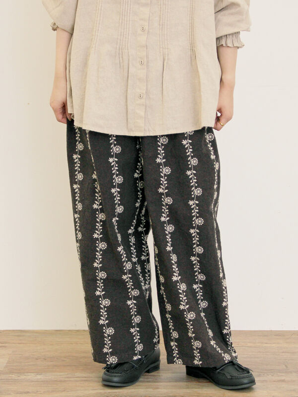 M/Lサイズ】花刺繍パンツ（チャコールグレー/ベージュ/ブラウン