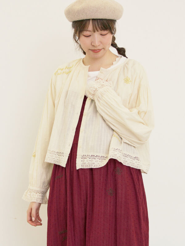 セール】 ランダム刺繍入りブラウス（ブラック/ボルドー/グリーン