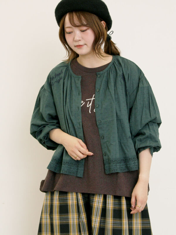 セール】 ランダム刺繍入りブラウス（ブラック/ボルドー/グリーン