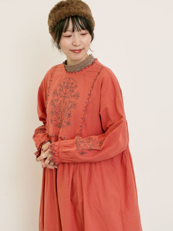 【S/Mサイズ】配色刺繍ワンピース（レッド）｜Samansa Mos2（サマンサ モスモス）通販