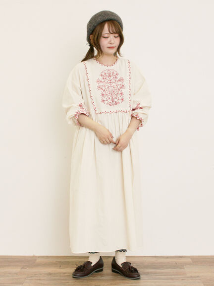 【S/Mサイズ】配色刺繍ワンピース（グレー/ブラック/レッド/キナリ）｜Samansa Mos2（サマンサ モスモス）通販