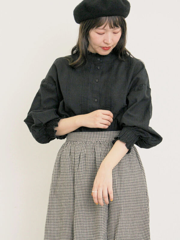 セール】 【Cross×Linen】ピンタックブラウス（オフホワイト/ブラック