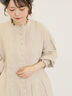 【Cross×Linen】ピンタックブラウス（オフホワイト/ブラック/ボルドー/ベージュ/ブルー/キナリ）｜Samansa Mos2（サマンサ モスモス）通販