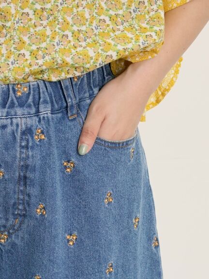 【S/M/Lサイズ】刺繍デニム/ヒッコリーカーブパンツ（オフホワイト/ブラック/ブルー/ネイビー）｜Samansa Mos2（サマンサ モスモス）通販