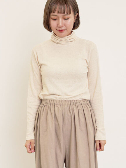 【吸湿発熱】ベア天無地タートルネックインナー（ブラック/ベージュ/ミント/キナリ）｜Samansa Mos2（サマンサ モスモス）通販