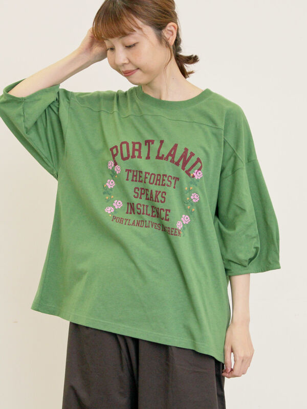 セール】 クロス刺繍ロゴプリントTシャツ（オフホワイト