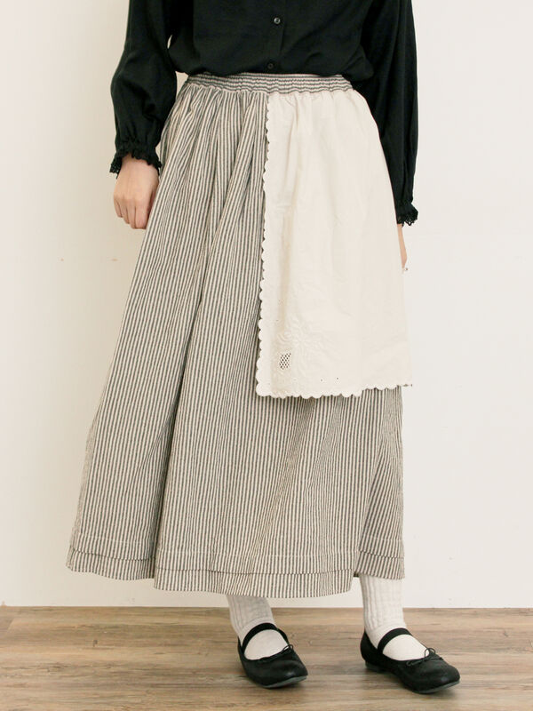 ★1回着★SM2★サマンサモスモス★裏地付きスカート　F　ウエスト総ゴム　白 セール 刺繍クロス付きスカート（チャコールグレー⁄ブラック