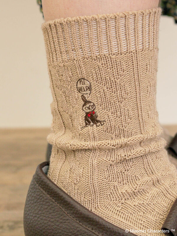 MOOMIN×Samansa Mos2】リトルミイ刺繍ソックス（ピンク/ベージュ