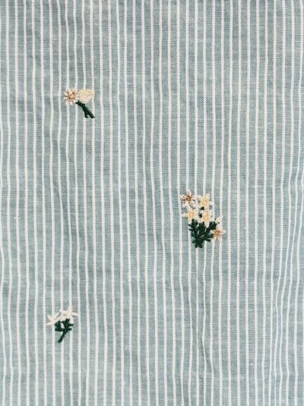 ストライプ総花柄刺繍バンドカラーシャツ（レッド/グリーン/ブルー/パープル）｜Samansa Mos2（サマンサ モスモス）通販