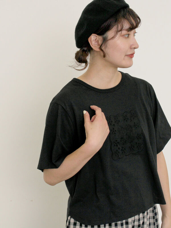 セール】 ◎レース刺繍Tシャツ（オフホワイト/ブラック/トップス/T