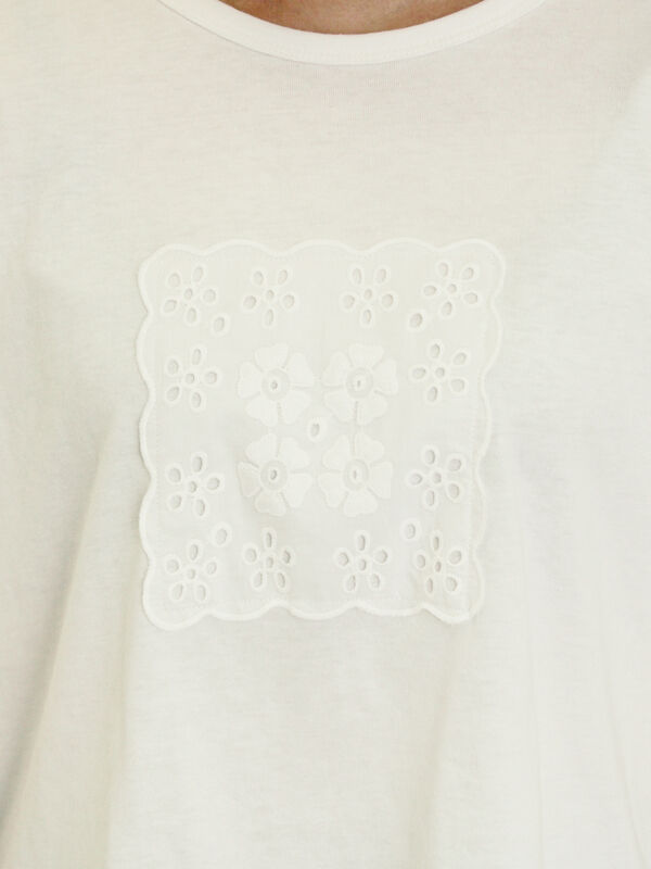 セール】 ◎レース刺繍Tシャツ（オフホワイト/ブラック/トップス/T