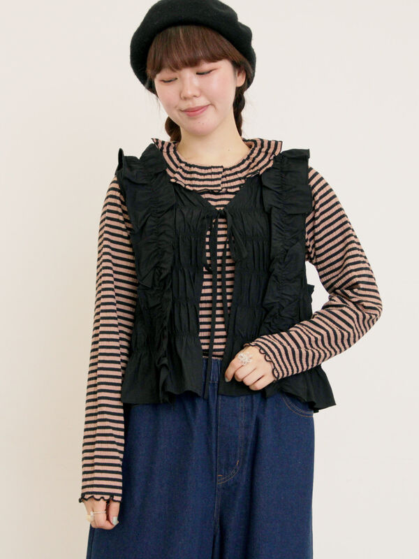 セール】 シャーリングフリルベスト（ブラック/カーキ/キナリ/アウター