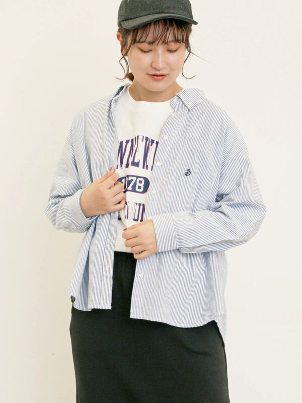 ワンポイントロゴ刺繍シャツ（オフホワイト/ピンク/ブラウン