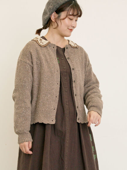 【マカベアリス×Samansa Mos2】刺繍カーディガン（チャコールグレー/ベージュ/モカ）｜Samansa Mos2（サマンサ モスモス）通販