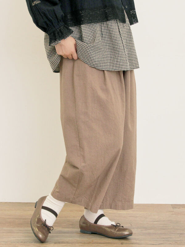 セール】 【M/Lサイズ】裾ダーツ立体パンツ（チャコールグレー