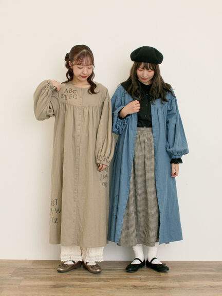 【マカベアリス×Samansa Mos2】刺繍ワンピース《S/Mサイズ》（ベージュ/ダークブラウン/ブルー）｜Samansa Mos2（サマンサ モスモス）通販