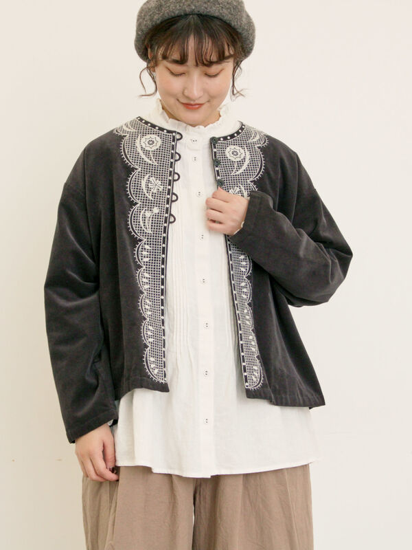 セール】 【マカベアリス×Samansa Mos2】刺繍ジャケット（ブラック