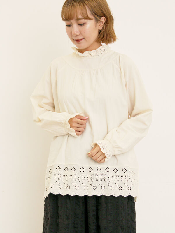 セール】 スカラップレースブラウス（オフホワイト/チャコールグレー