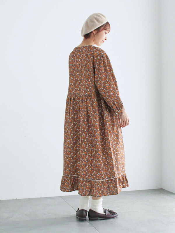 WEB限定】胸元配色花柄ワンピース（チャコールグレー/ブラウン/ミント