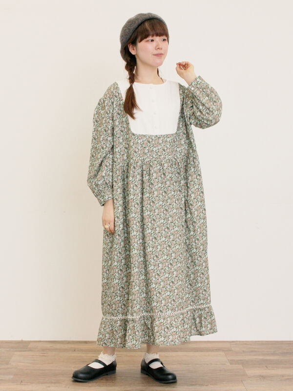 セール】 【WEB限定】胸元配色花柄ワンピース（チャコールグレー