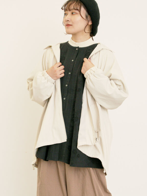 セール】 襟付きマウンテンパーカー（チャコールグレー/ベージュ