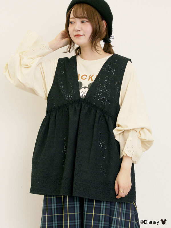 セール】 【Disney】ミッキーマウス/レース柄ベスト（オフホワイト