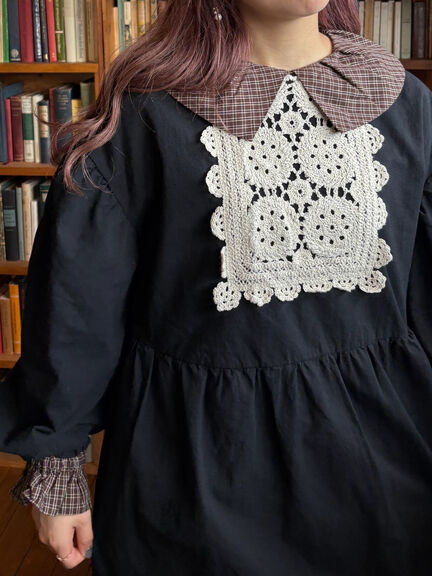 【WEB限定】胸元レース貼りチュニック（ブラック/キナリ）｜Samansa Mos2（サマンサ モスモス）通販