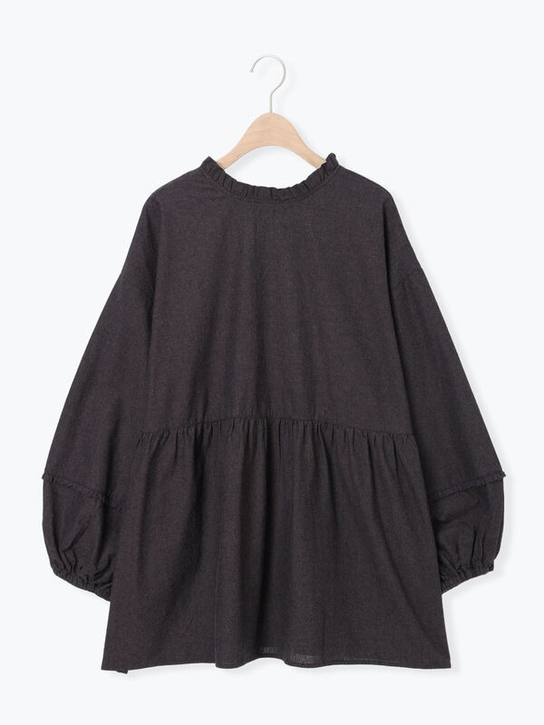 セール】 前後2WAY襟フリルチュニック（オフホワイト/チャコールグレー