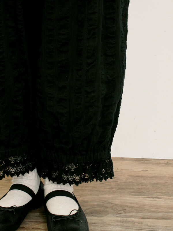 セール】 【M/Lサイズ】裾スカラップかぼちゃパンツ（ブラック/モカ