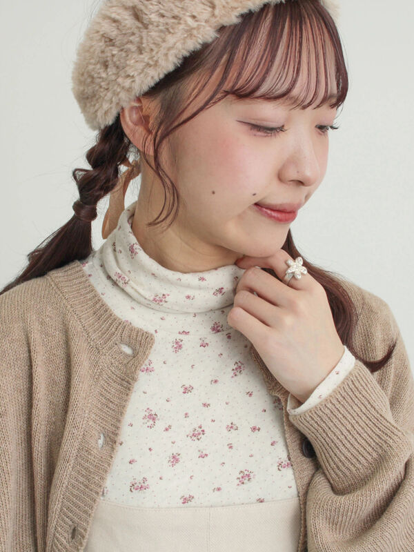 セール】 【吸湿発熱】ベア天花柄タートルネックインナー（ピンク