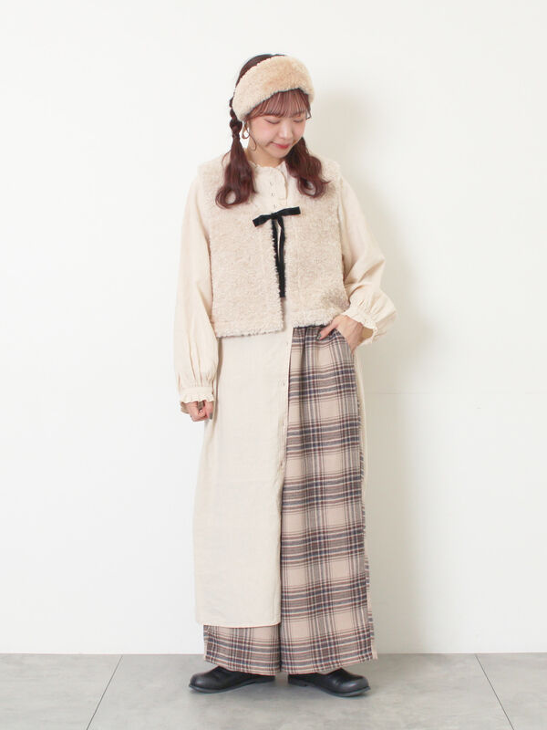 【Cross×Linen】フリルワンピース サマンサモスモス　M ベージュ セール】 【Cross×Linen】フリルワンピース《S/Mサイズ