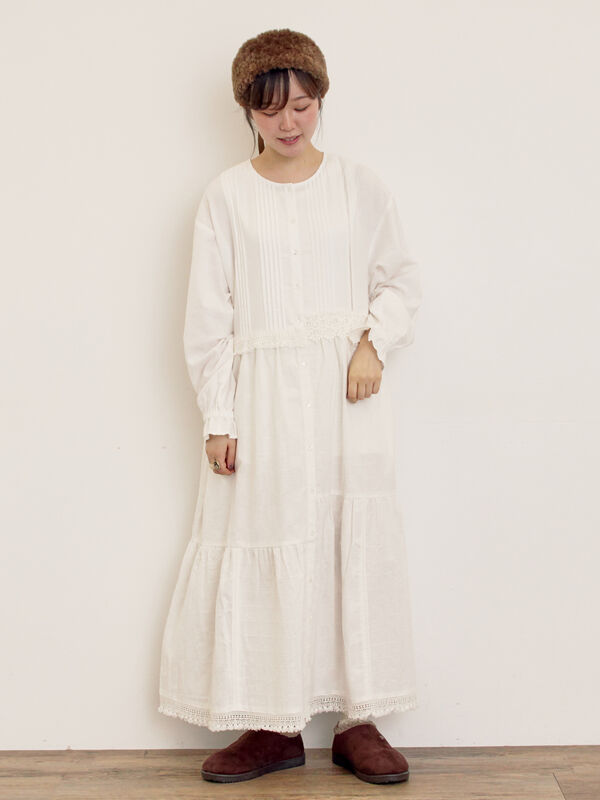 【新品未使用】エルメス　ワンピース　刺繍パッチ胸ポケット　ホワイト　38 新品未使用】エルメス ワンピース 刺繍パッチ胸ポケット ホワイト 38