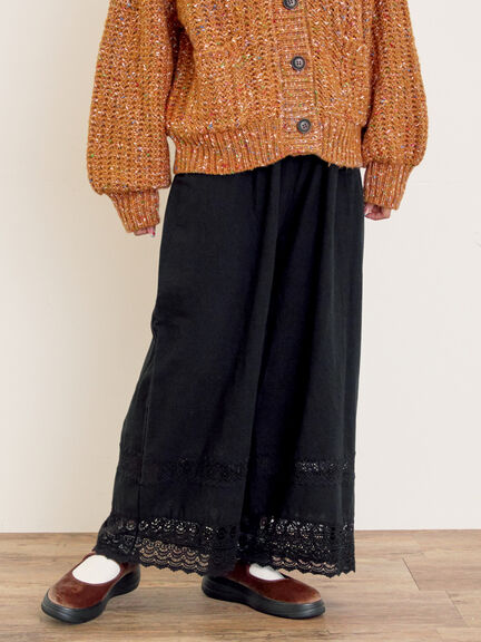 [吸湿発熱]裾レースペチパンツ（オフホワイト/ブラック/キナリ）｜Samansa Mos2（サマンサ モスモス）通販