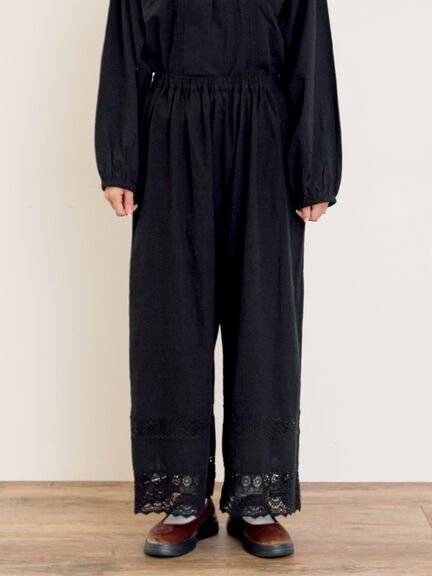 [吸湿発熱]裾レースペチパンツ（オフホワイト/ブラック/キナリ）｜Samansa Mos2（サマンサ モスモス）通販