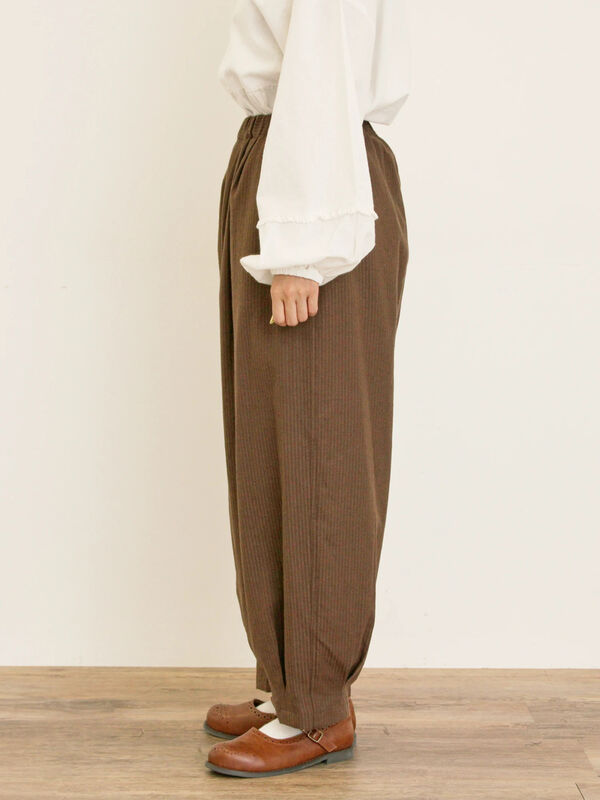 セール】 ストライプツイル裾タックパンツ（チャコールグレー/ベージュ