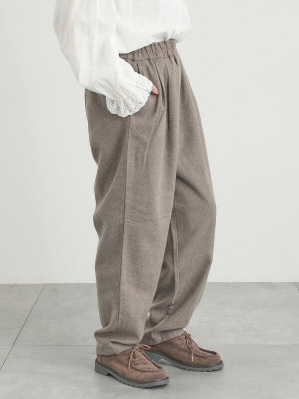 【帯電防止】ウール混テーパードパンツ《M/Lサイズ》（モカ）｜Samansa Mos2（サマンサ モスモス）通販