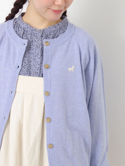 青カーディガン 疲れないフォーマルスタイル。スーパーメリノ カーディガン