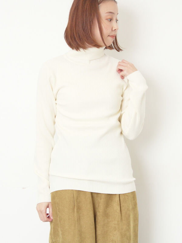 マシンウォッシャブル】もちもちリブタートルネックニット（オフ