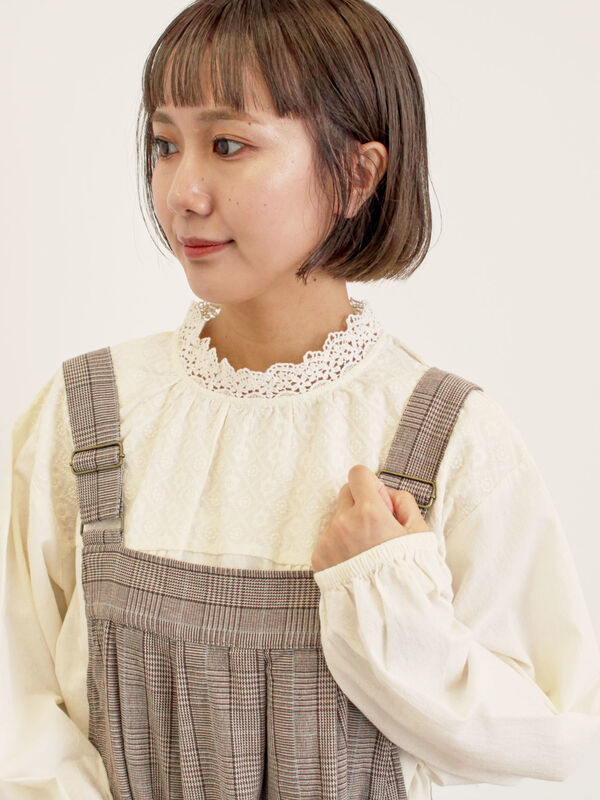 セール】 オーバーレース切替ブラウス（ブラック/ベージュ/キナリ