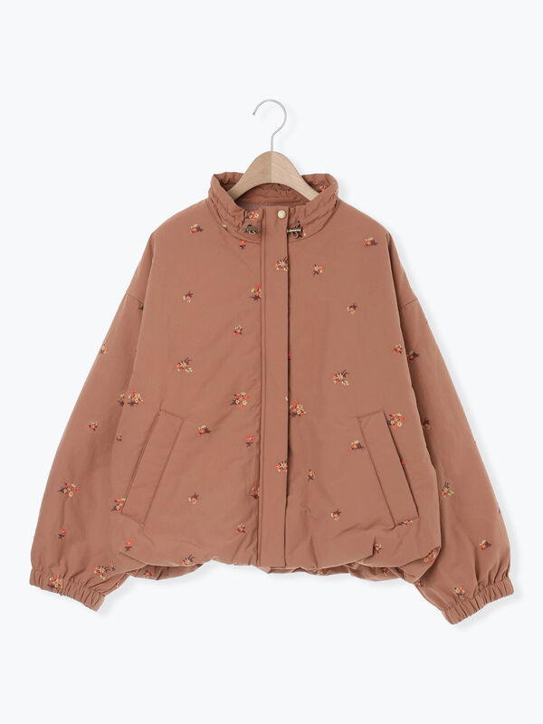 セール】 小花総刺繍中綿ジャケット（ブラック/オレンジ/キナリ