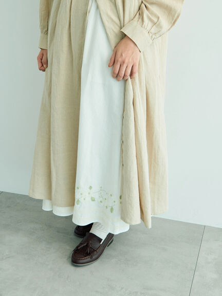 【WEB限定】花柄刺繍ギャザースカート（ブラック/モカ/キナリ）｜Samansa Mos2（サマンサ モスモス）通販