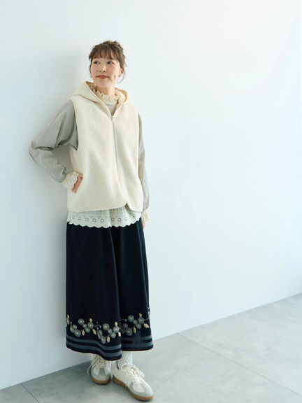 【WEB限定】花柄刺繍ギャザースカート（ブラック/モカ/キナリ）｜Samansa Mos2（サマンサ モスモス）通販